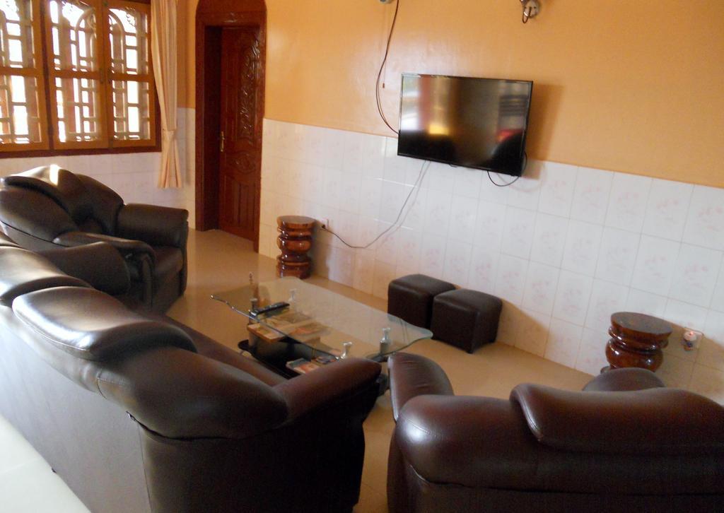 Kampot Manor Otel Dış mekan fotoğraf