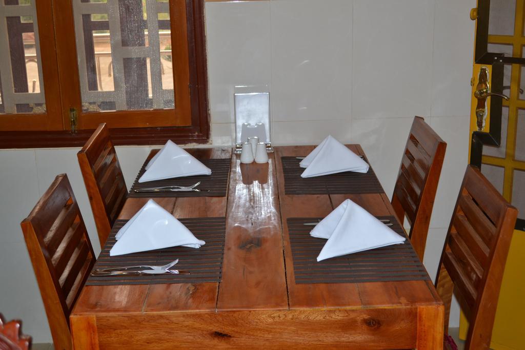 Kampot Manor Otel Dış mekan fotoğraf
